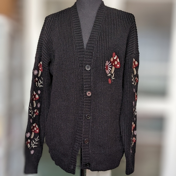 Hot Topic Mushroom Floral Embroidered Cardigan - Picture 6 of 13
